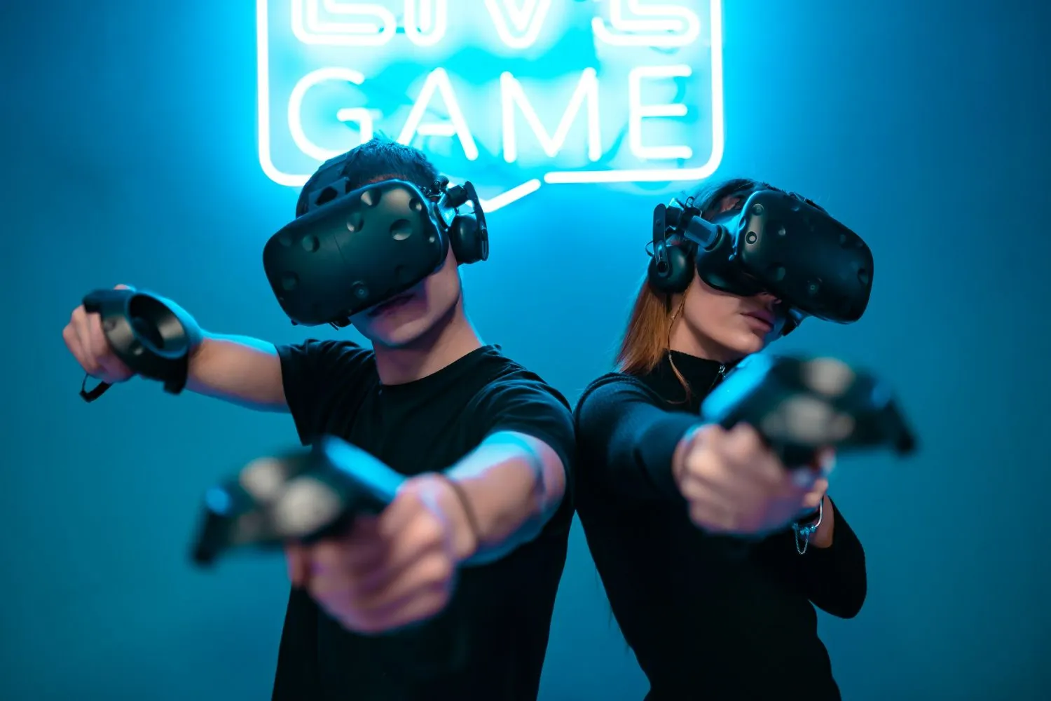 VR GAMING